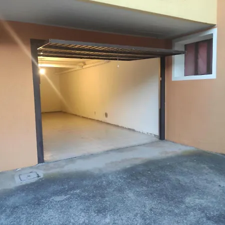 בית נופש Vista Con Piscina סירמיונה